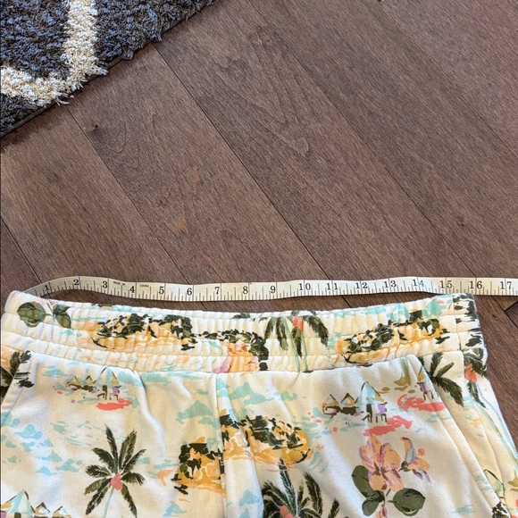 Lauren Conrad lounge shorts - Picture 6 of 8